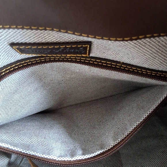 Dooney & Bourke Python Embossed Large Zip Hobo Shoulder Bag - Picture 14 of 16